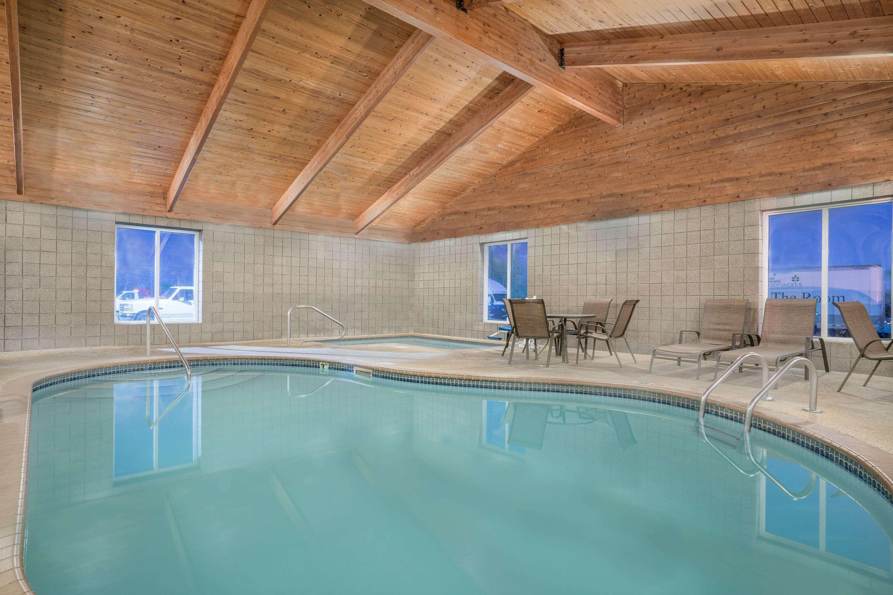 Days Inn By Wyndham Alexandria Mn 외부 사진