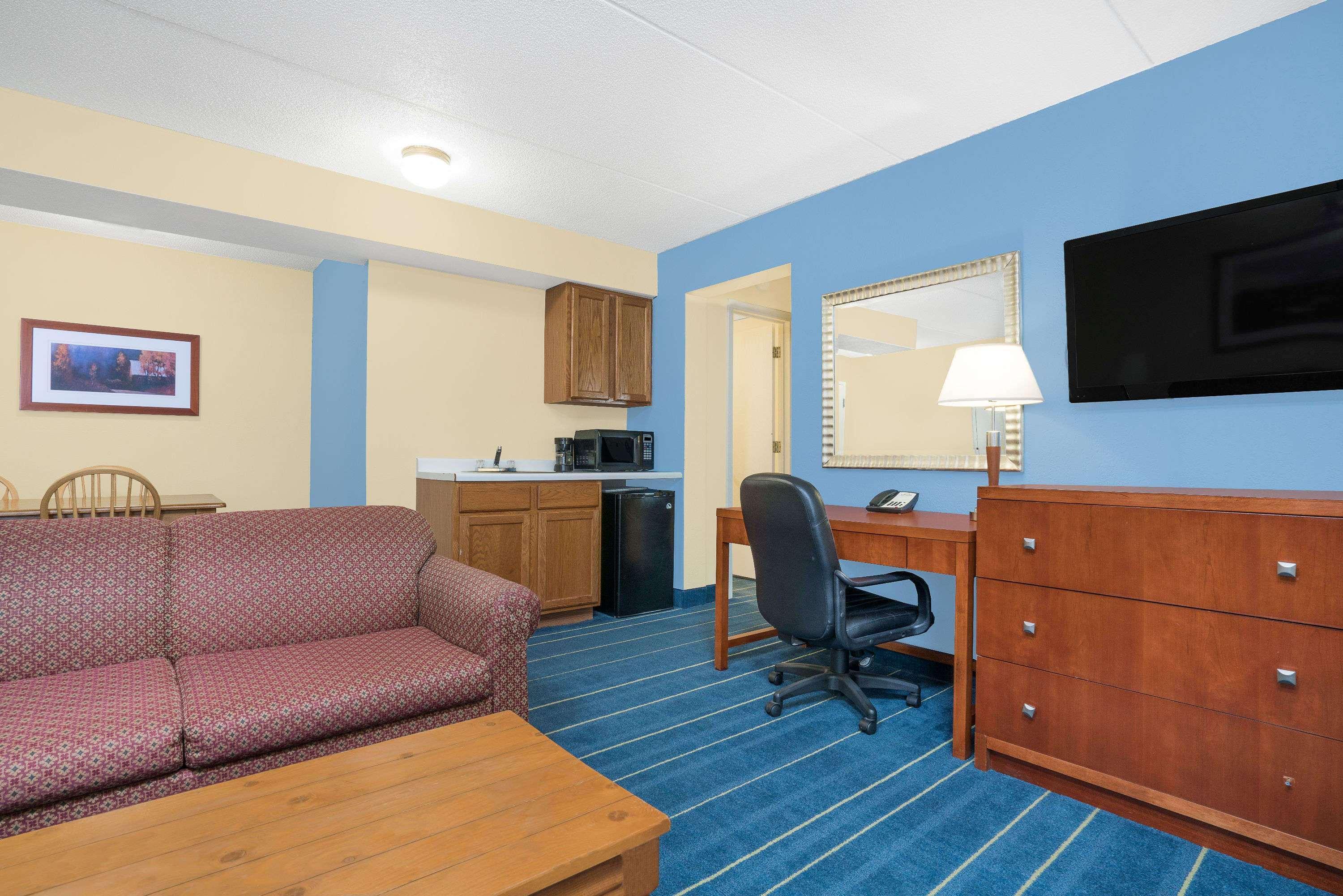 Days Inn By Wyndham Alexandria Mn 외부 사진